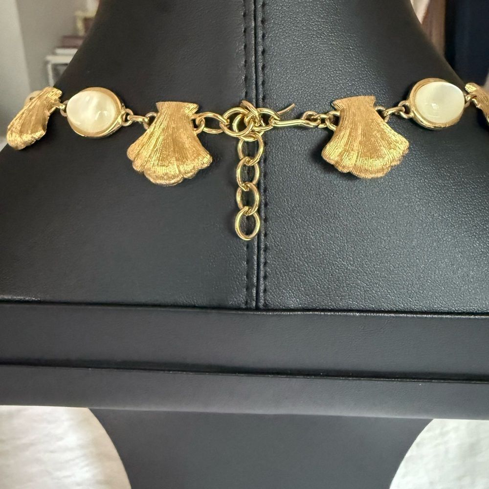 Vintage Monet Rare Runway Necklace with Faux Moonstone & Textured Gilt Seashells - Picture 3 of 7